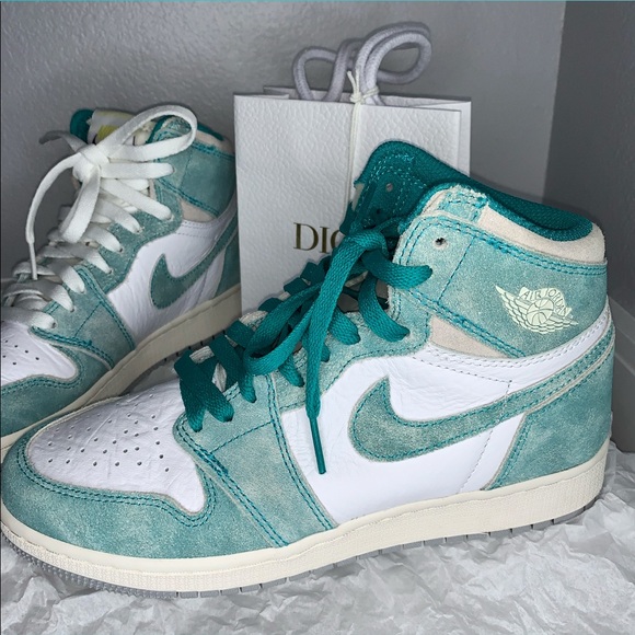 Jordan 1 Retro High Turbo Green 🥶🥶 - Picture 6 of 17